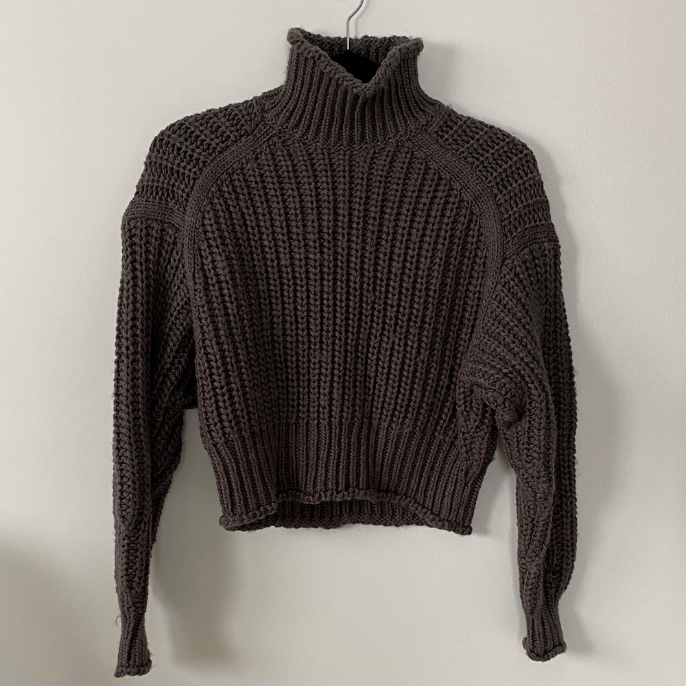 H&M Charcoal Turtle Neck Cropped Sweater